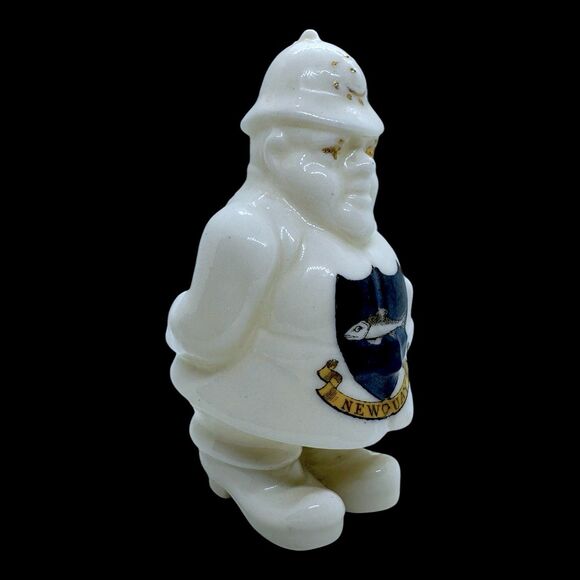Vtg Savoy China Heraldic Porcelain Policeman Figurine with New Quay Crest 4” H - Picture 2 of 12